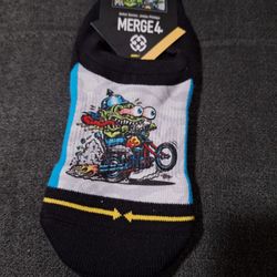 Merge 4 Youth Socks New  Size 6-8.5