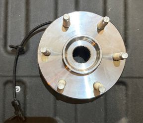 99-06 Silverado/Sierra 4x4 Wheel Hub