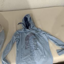 Women’s Northface Hoody 