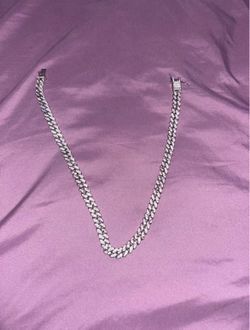 Moissanite diamond chain