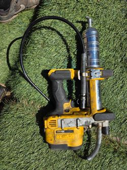 Dewault 20v grease gun