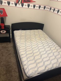 Full size low bed