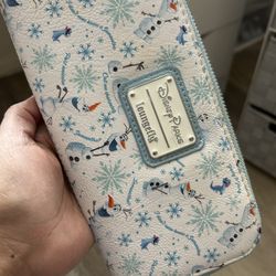Olaf Loungefly Wallet 