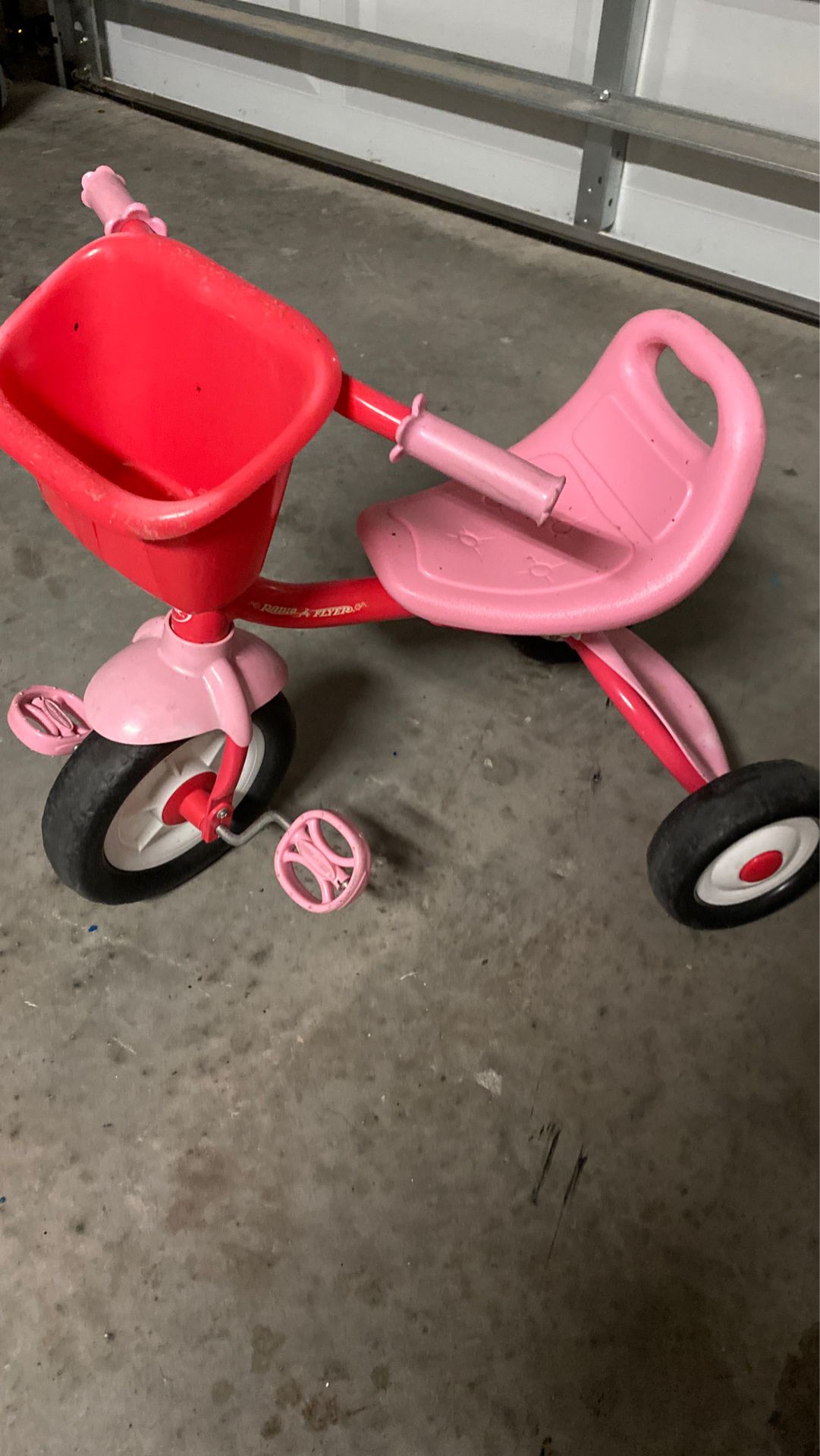 Radio Flyer- Toddler tricycle