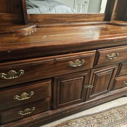 Dresser & Mirror 
