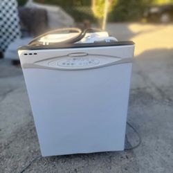 Maytag White Quiet Legacy Series Dishwasher