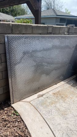 4’x8’x1/4” diamond plated aluminum sheet