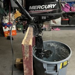 Mercury Outboard Motor 