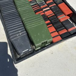 **Pending Pickup - Tray With 2 And 4 Inch Plastic Plant Pots