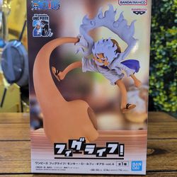 Banpresto One Piece Gear 5 Monkey D. Luffy Accessory Holder Figure