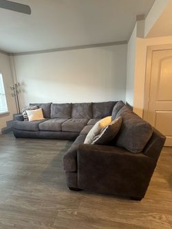 Sectional couch