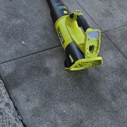 Exclusive

RYOBI
ONE+ HP 18V Brushless Cordless 130 MPH 510 CFM Leaf Blower (Tool Only