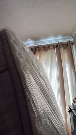 Mattress Queen