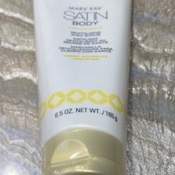 Mary Kay Satin Body Revitalizing Shea Scrub Full Size 