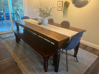 Dining Table & Chairs