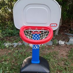  Little Tikes Adjustable Basketball Hoop