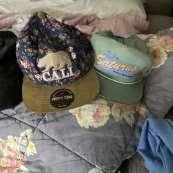 Hats Rauw Alejandro, cali, rock band