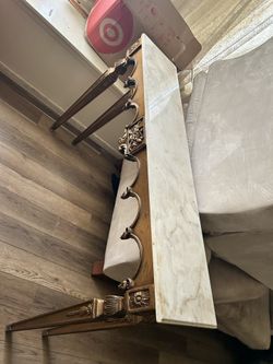 French marble table