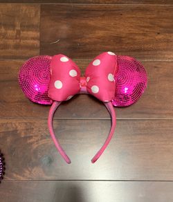 Hot pink Minnie Mouse Ears!
