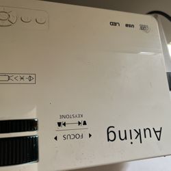 AUKING PROJECTOR
