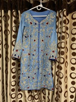 Pakistani Suit Kore  Slmae K Kam Medium Size 