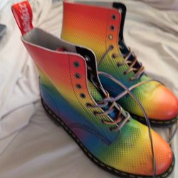 US 10 UK 9 Pride Doc Martens