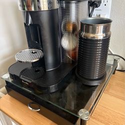 Vertuo Chrome & Aeroccino3 Milk Frother