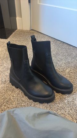 DV by Dolce Vita Villa Lug bootie