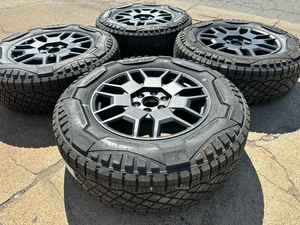 20" OEM 2024 Cybertruck Rims Goodyear A/T Tires LT285/65R20 6x139.7