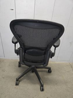 Herman miller aeron size B fully Ergonomic task chair