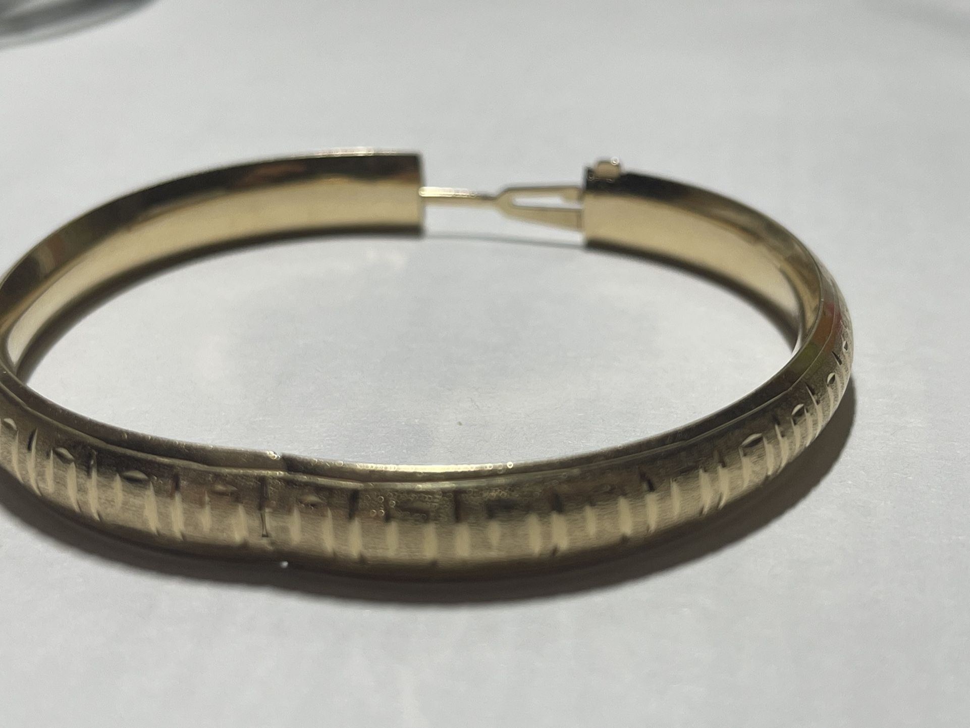 14K Gold Bangle Bracelet Solid Gold Bracelet