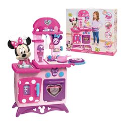Minnie Kitchen