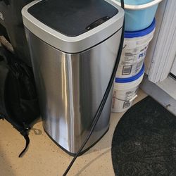 Trash Can