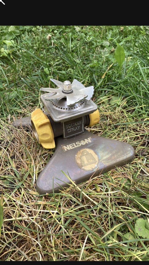 NELSON Metal Square Spray Sprinkler