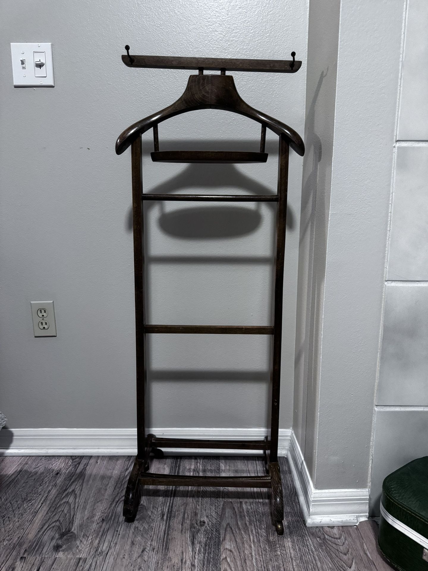 Vintage Standing Suit Hanger