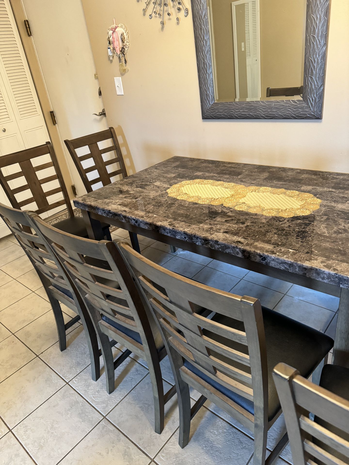 marble wood dining table With 6 Chairs 