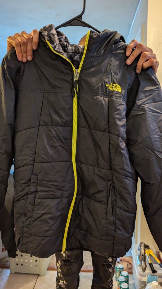 Reversible Boys North Face Jacket Size 18/20