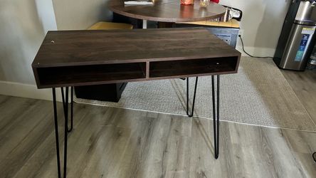 Mid-Century Modern Desk with Hairpin Legs