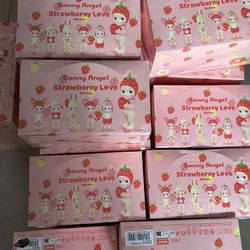 Sonny Angel Strawberry Love!