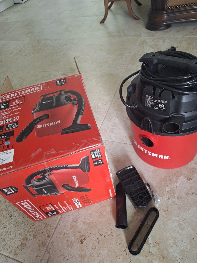 New CRAFTSMAN VAC IN BOX