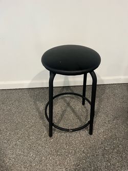 Black vanity stool 12w21h