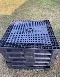 Heavy duty Plastic Pallets