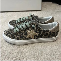 Women’s Cheetah Slip On Shoes 