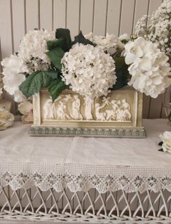Beautiful vintage planter