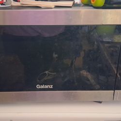 MICROWAVE NICE CONDITION