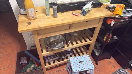 Kitchenette storage
