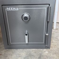 Mesa Fireproof Safe like new must sell cheap