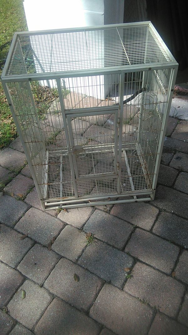 Bird cage for Sale in Miami, FL - OfferUp