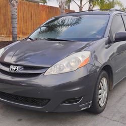 2008 Toyota sienna