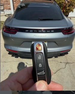 Porsche key fob replacement Porsche key car key Porsche Macan key Porsche Cayenne key Porsche Taycan key Porsche panamera key fob